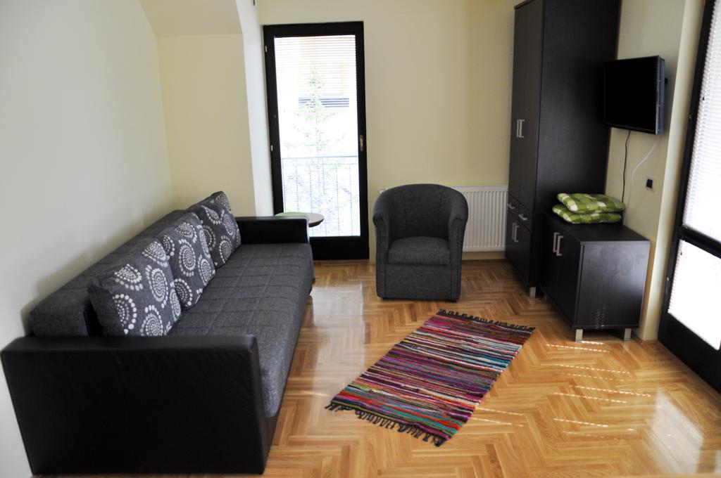 Apartmani Vidic ズラティボール エクステリア 写真